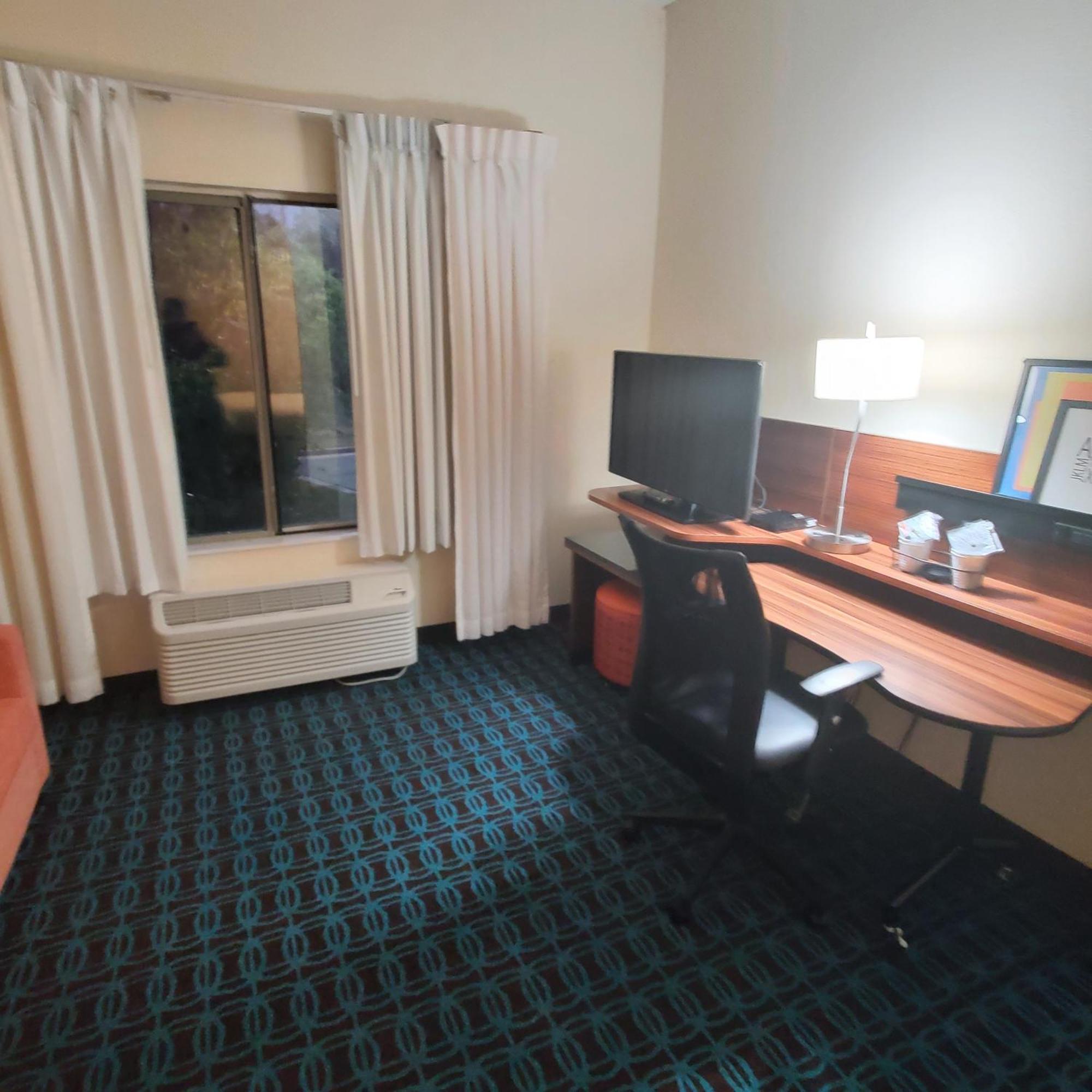 Rodeway Inn Macon Exteriör bild