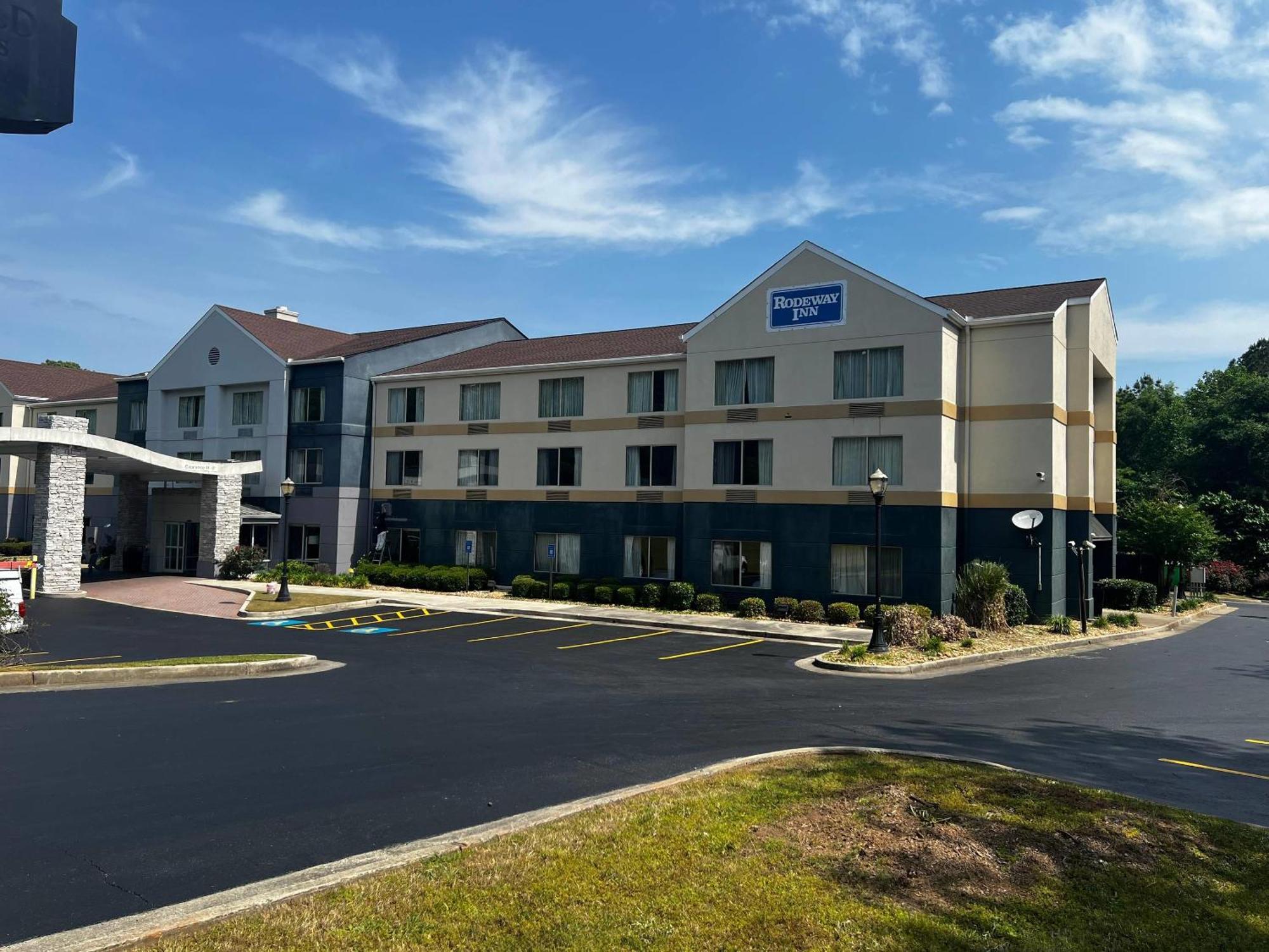 Rodeway Inn Macon Exteriör bild